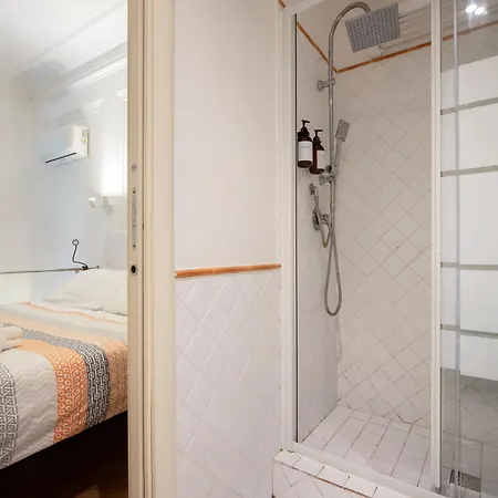 Cozy Nest Rom