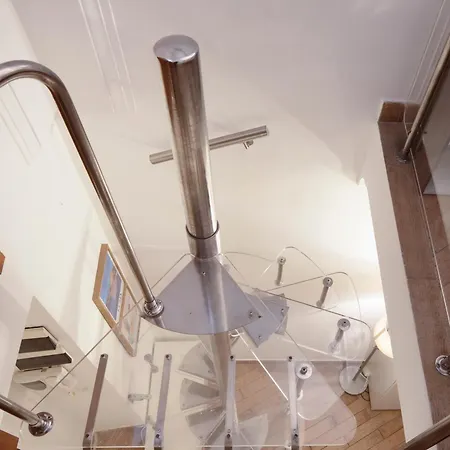 Cozy Nest Apartment