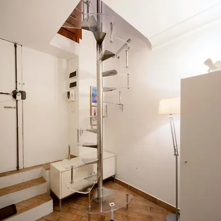 Cozy Nest Rom